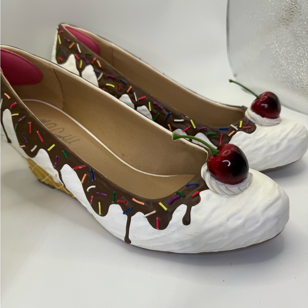 Custom made icecream wedges